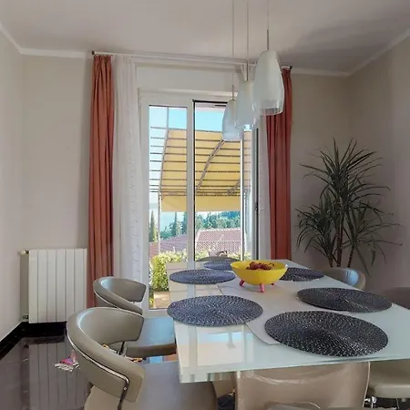 Luppo Apartment *